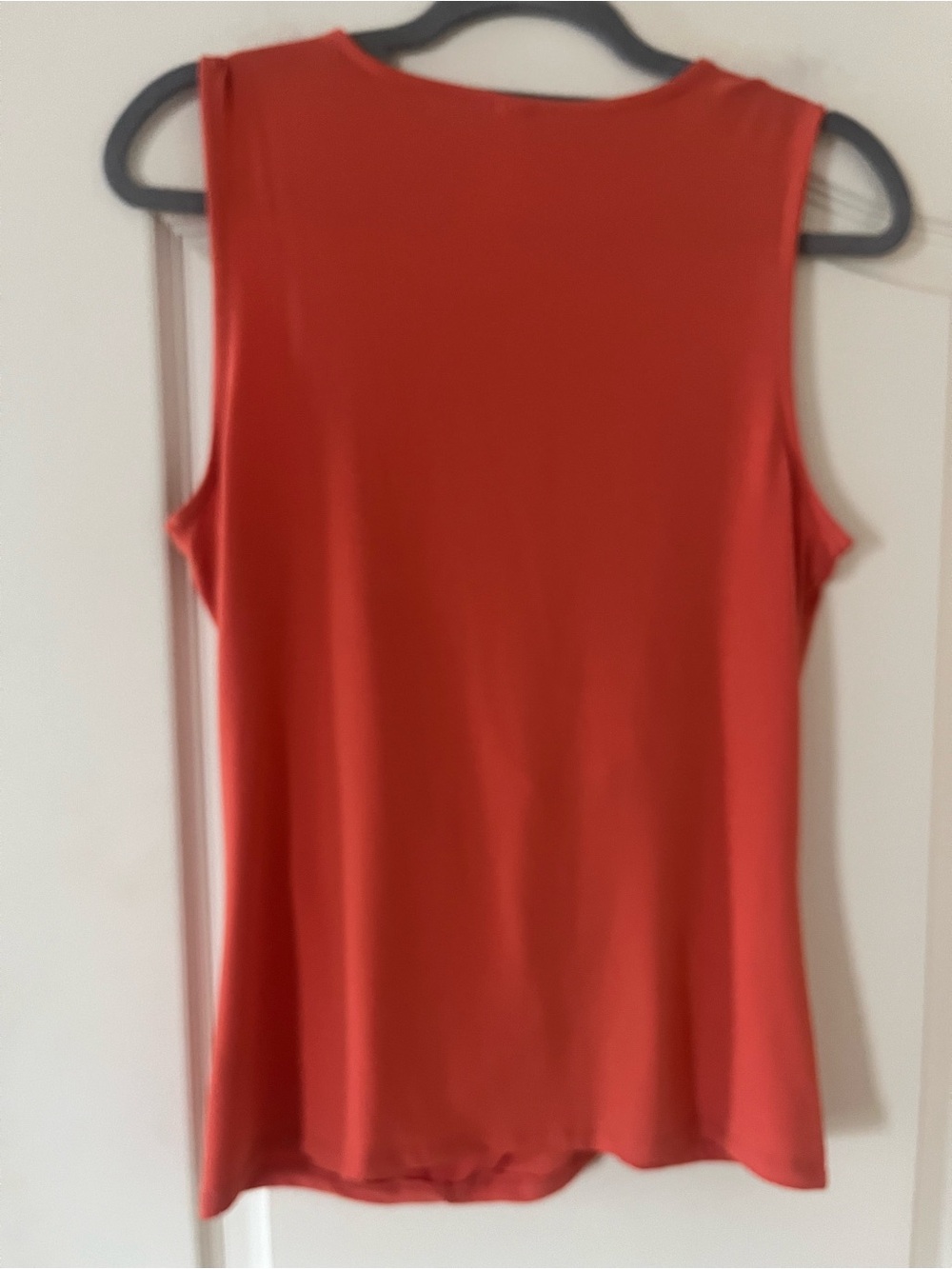 Zenana Outfitters Sleeveless Twist-Front Top in Coral Orange Women’s size small - Picture 12 of 12